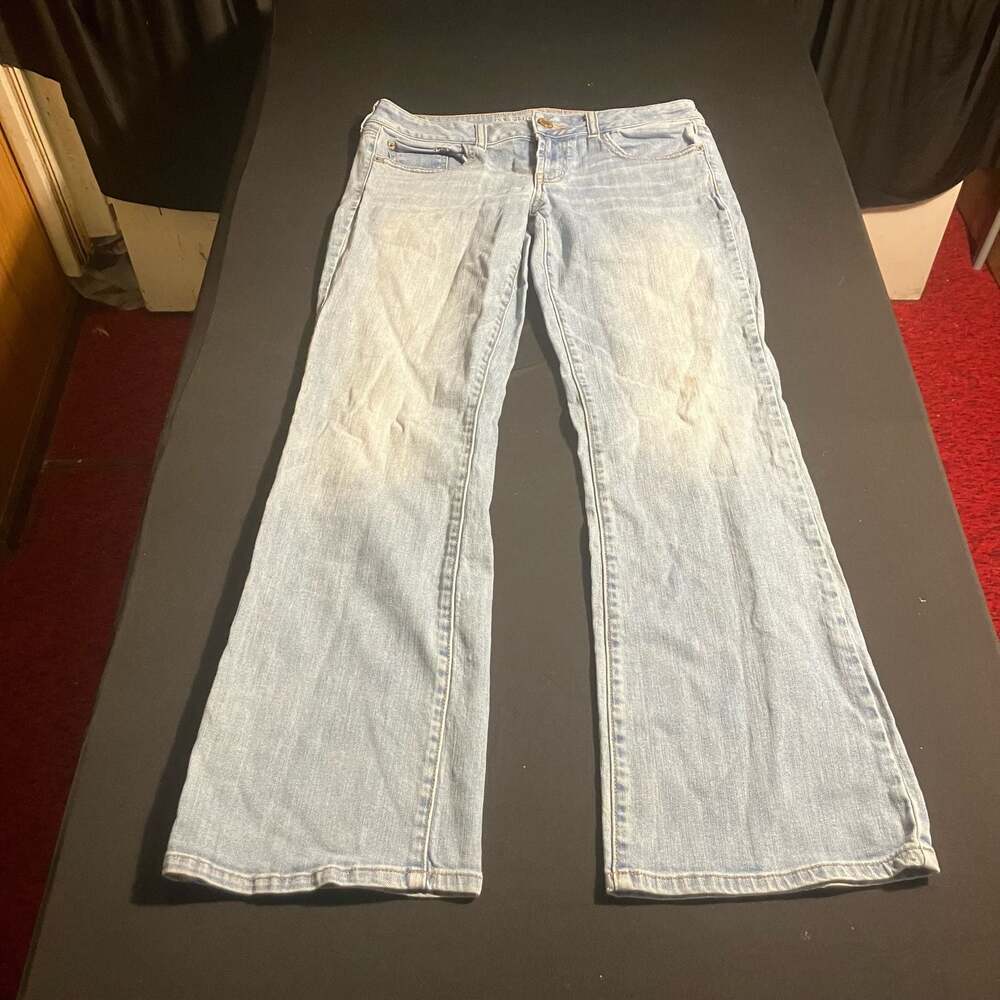 American Eagle Outfitters Women's Light Wash Bootcut Flare Denim Jeans